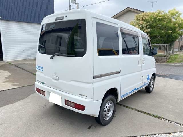 Mitsubishi Minicab MiEV 4
