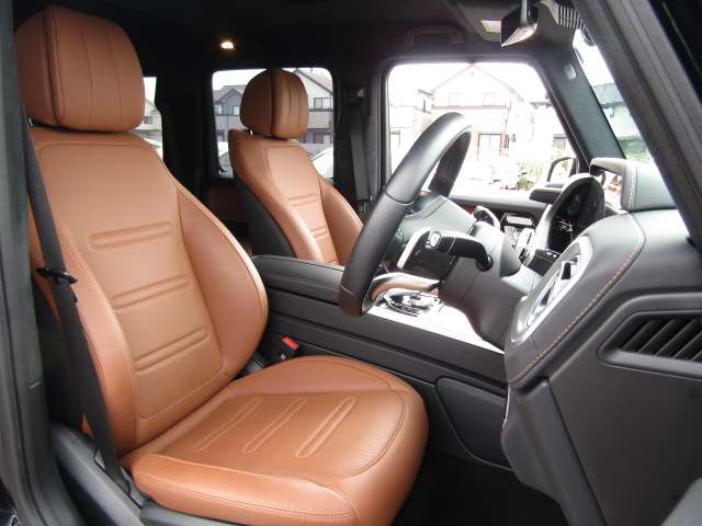 Mercedes-Benz G-Class 4