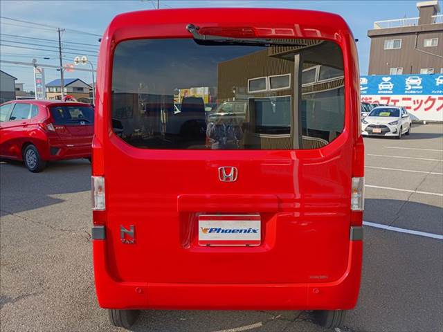 Honda N-VAN 8