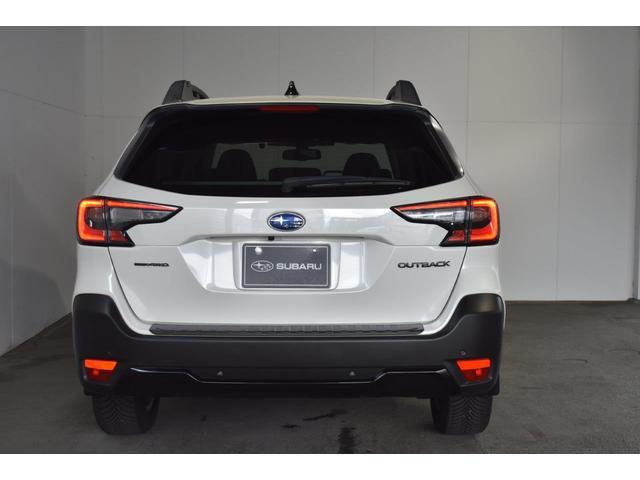 Subaru Legacy Outback 10
