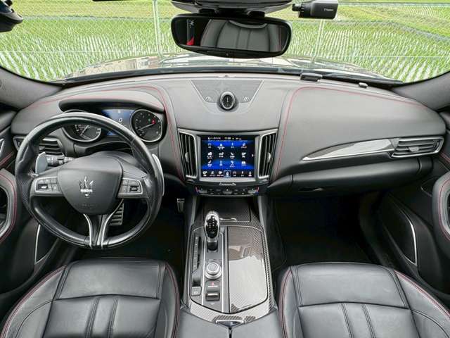 Maserati Levante 3