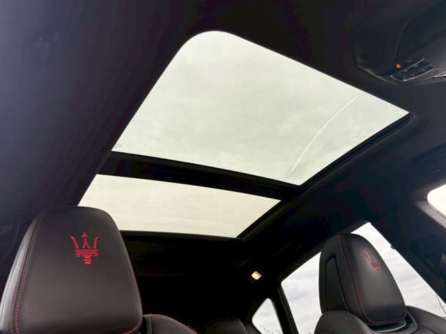 Maserati Levante 4