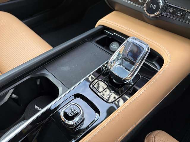 Volvo V90 Cross Country 8