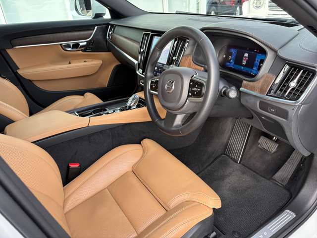 Volvo V90 Cross Country 10