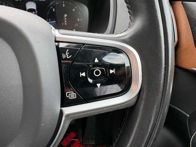 Volvo XC90 11