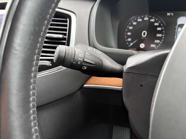 Volvo XC90 12