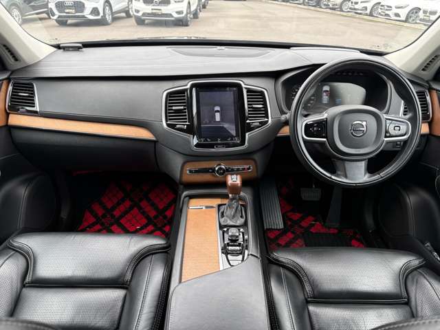 Volvo XC90 5