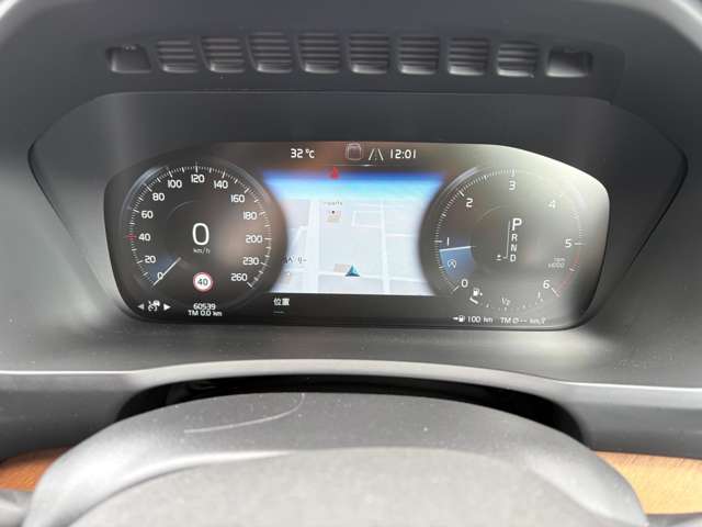 Volvo XC90 6