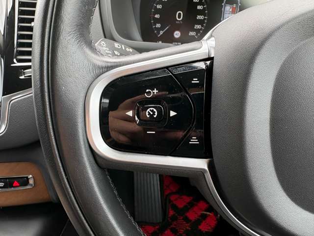 Volvo XC90 10