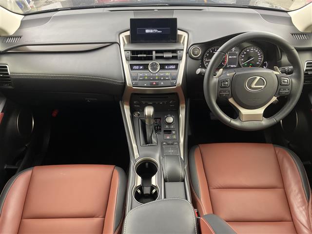 Lexus NX 2