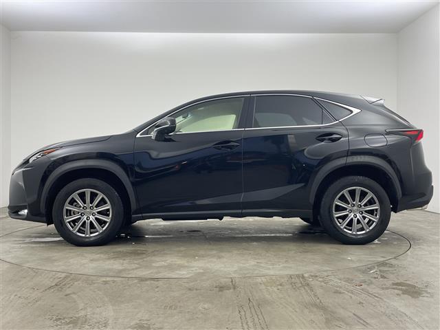 Lexus NX 9
