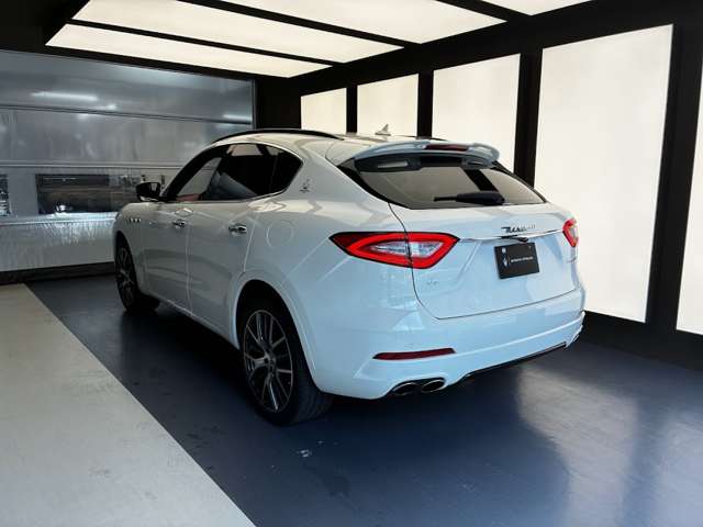 Maserati Levante 4