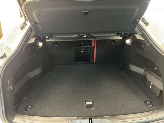 Maserati Levante 9