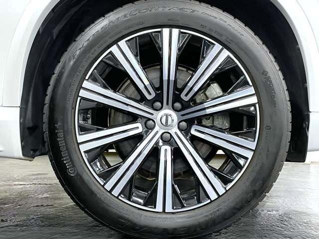 Volvo XC90 5