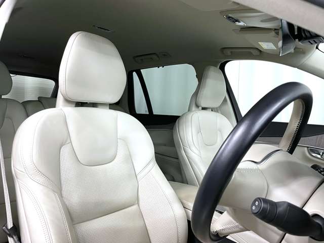 Volvo XC90 8