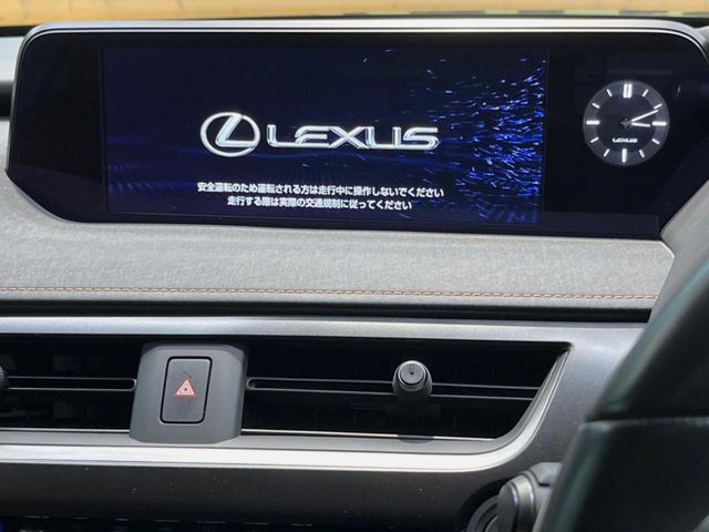 Lexus UX 3
