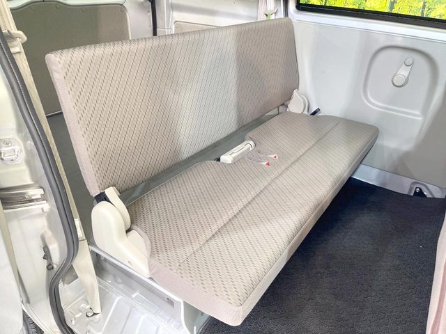Nissan NV100 Clipper 9