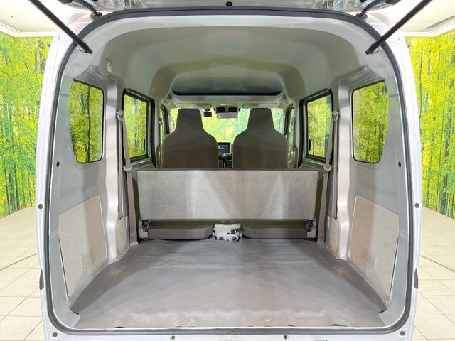 Nissan NV100 Clipper 10
