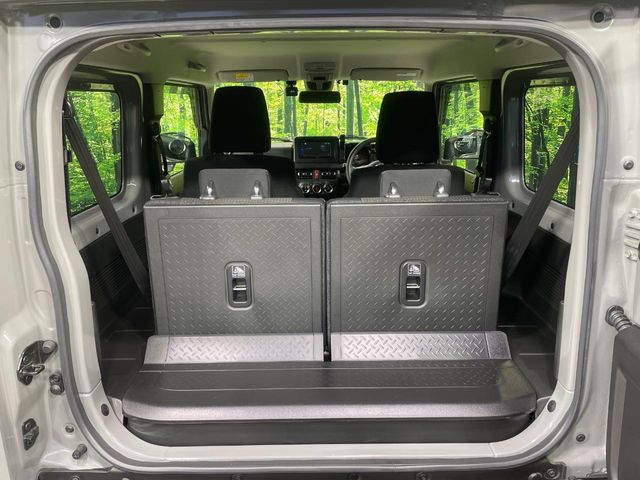 Suzuki Jimny 10
