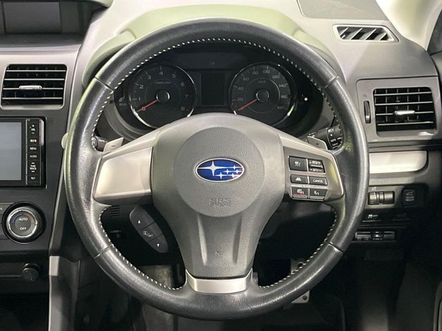 Subaru Forester 12