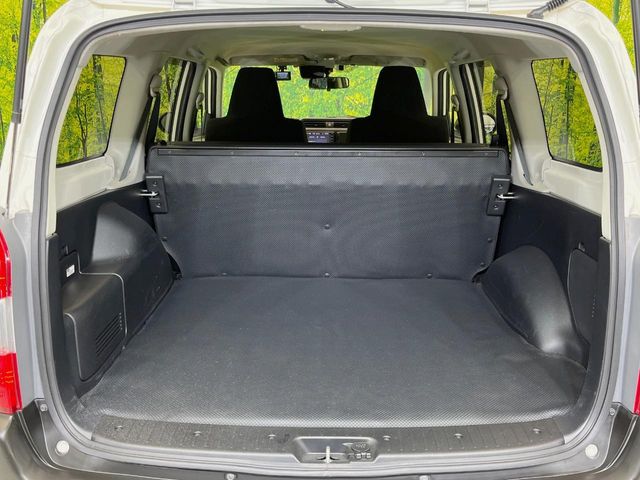 Toyota Probox Van 10