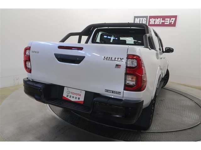 Toyota Hilux 11