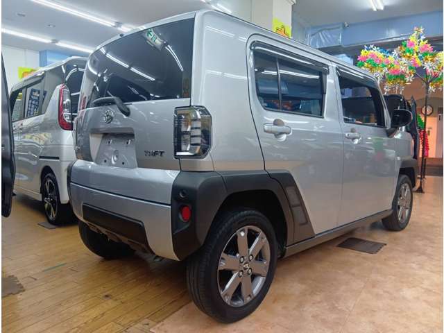 Daihatsu Taft 7
