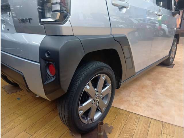 Daihatsu Taft 10