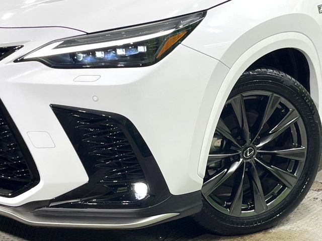 Lexus NX 7