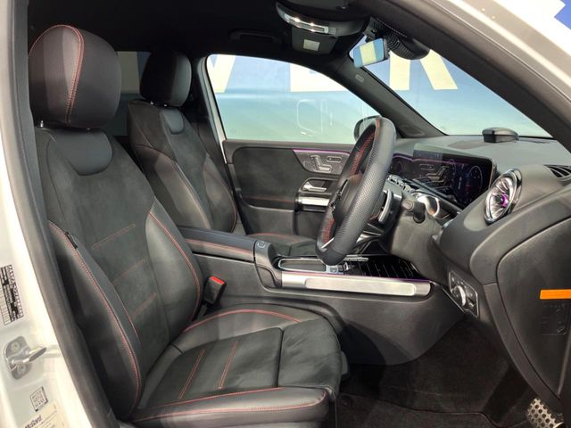 Mercedes-Benz GLB 9