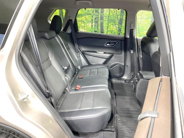 Nissan X-Trail 9
