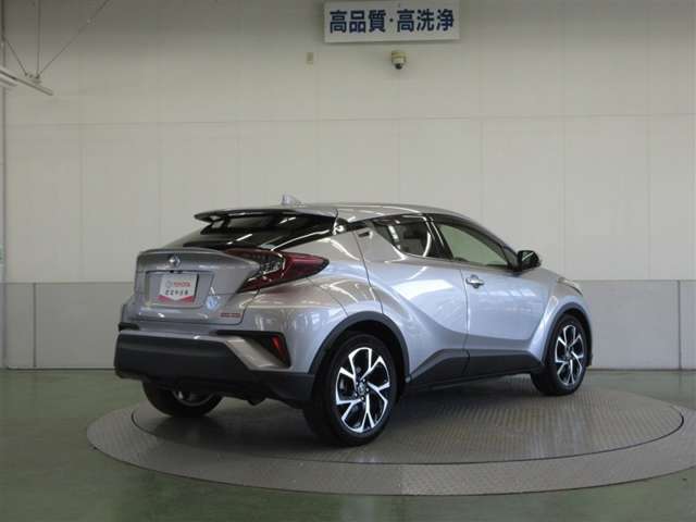Toyota C-HR 10