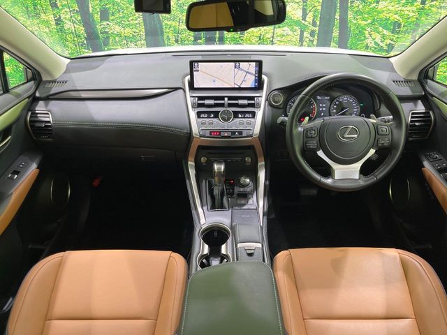 Lexus NX 2