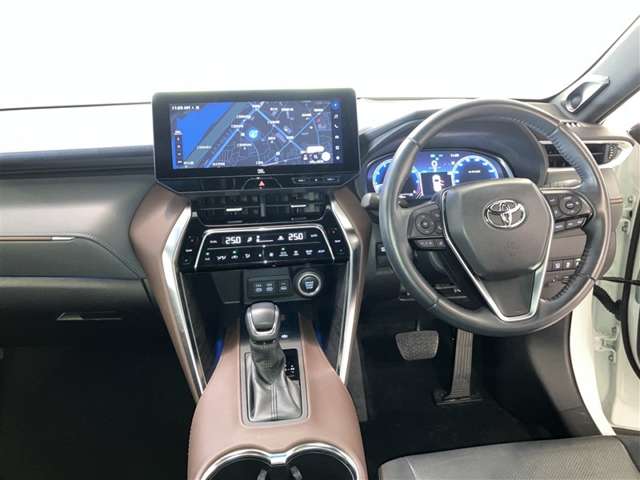 Toyota Harrier 10