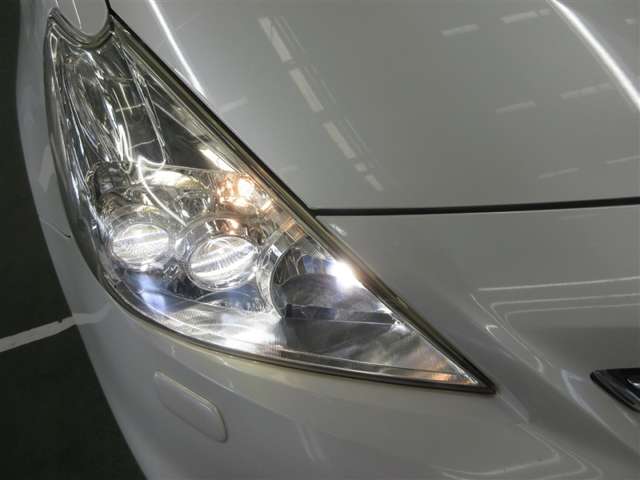 Toyota Prius α 7