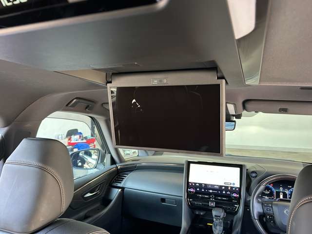 Toyota Alphard 3