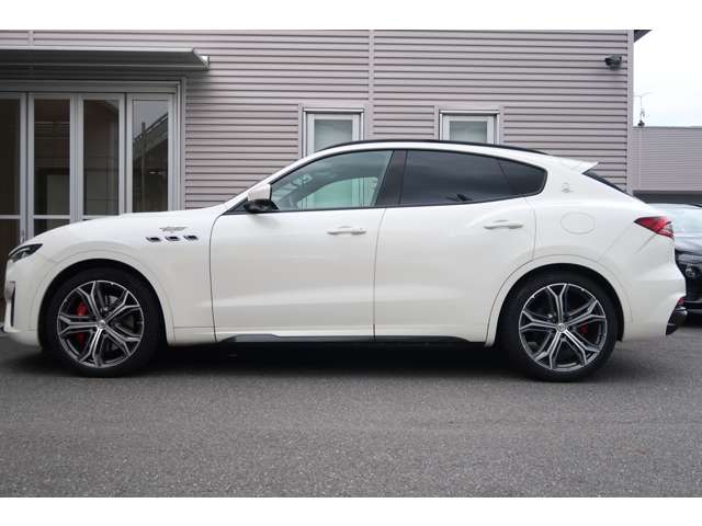 Maserati Levante 12