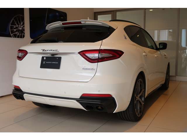 Maserati Levante 3