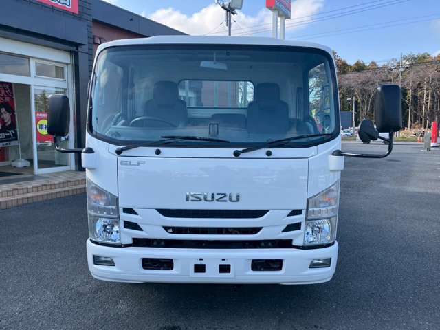 Isuzu Elf 2