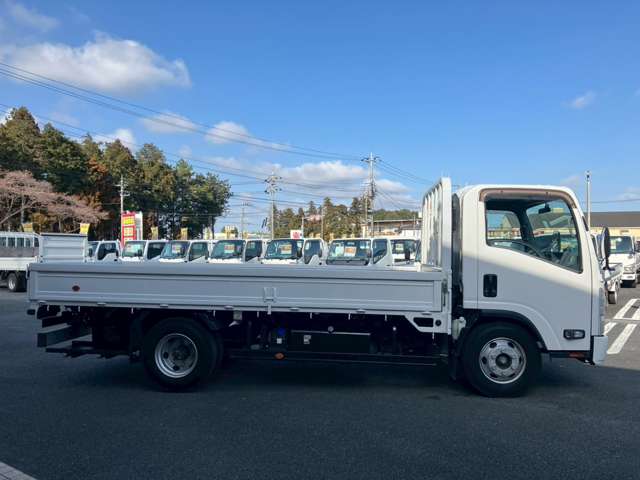 Isuzu Elf 4