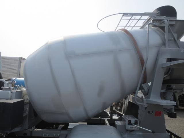 Mitsubishi Fuso Fighter 11