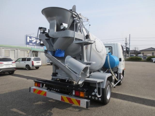 Mitsubishi Fuso Fighter 4