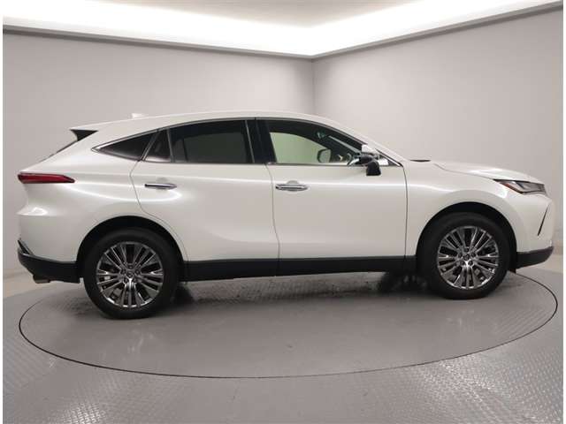 Toyota Harrier 2