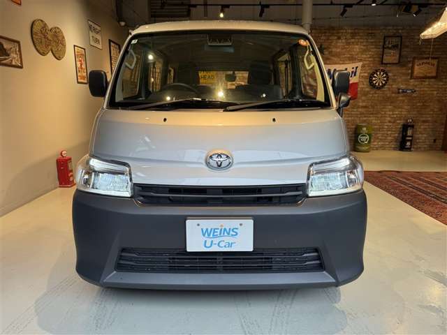 Toyota Town Ace Van 3