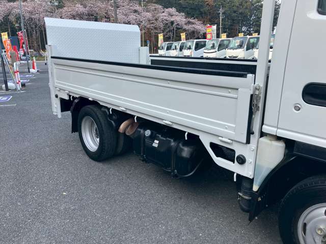 Isuzu Elf 11