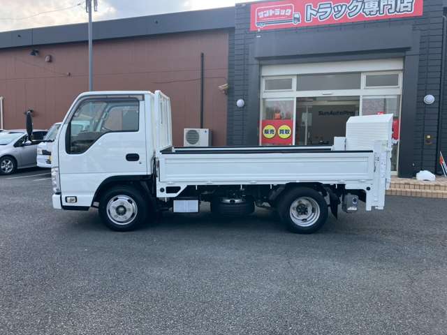 Isuzu Elf 8