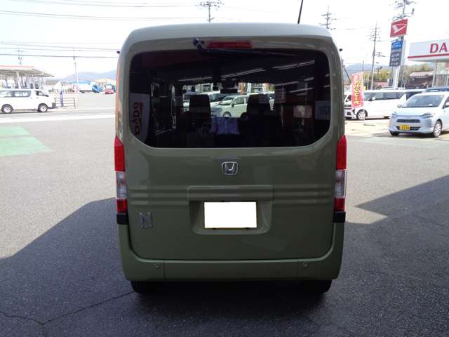 Honda N-VAN 9