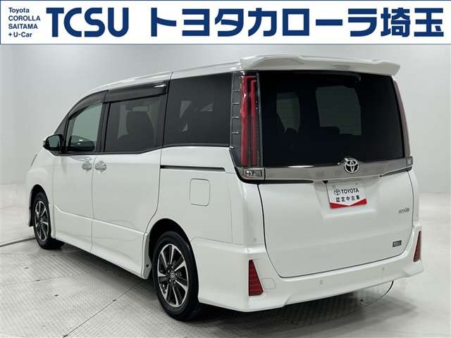 Toyota Noah 12