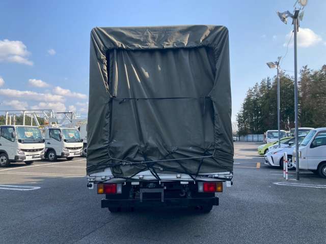 Isuzu Elf 6