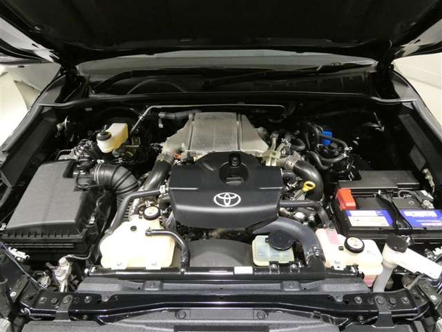 Toyota Hilux 12